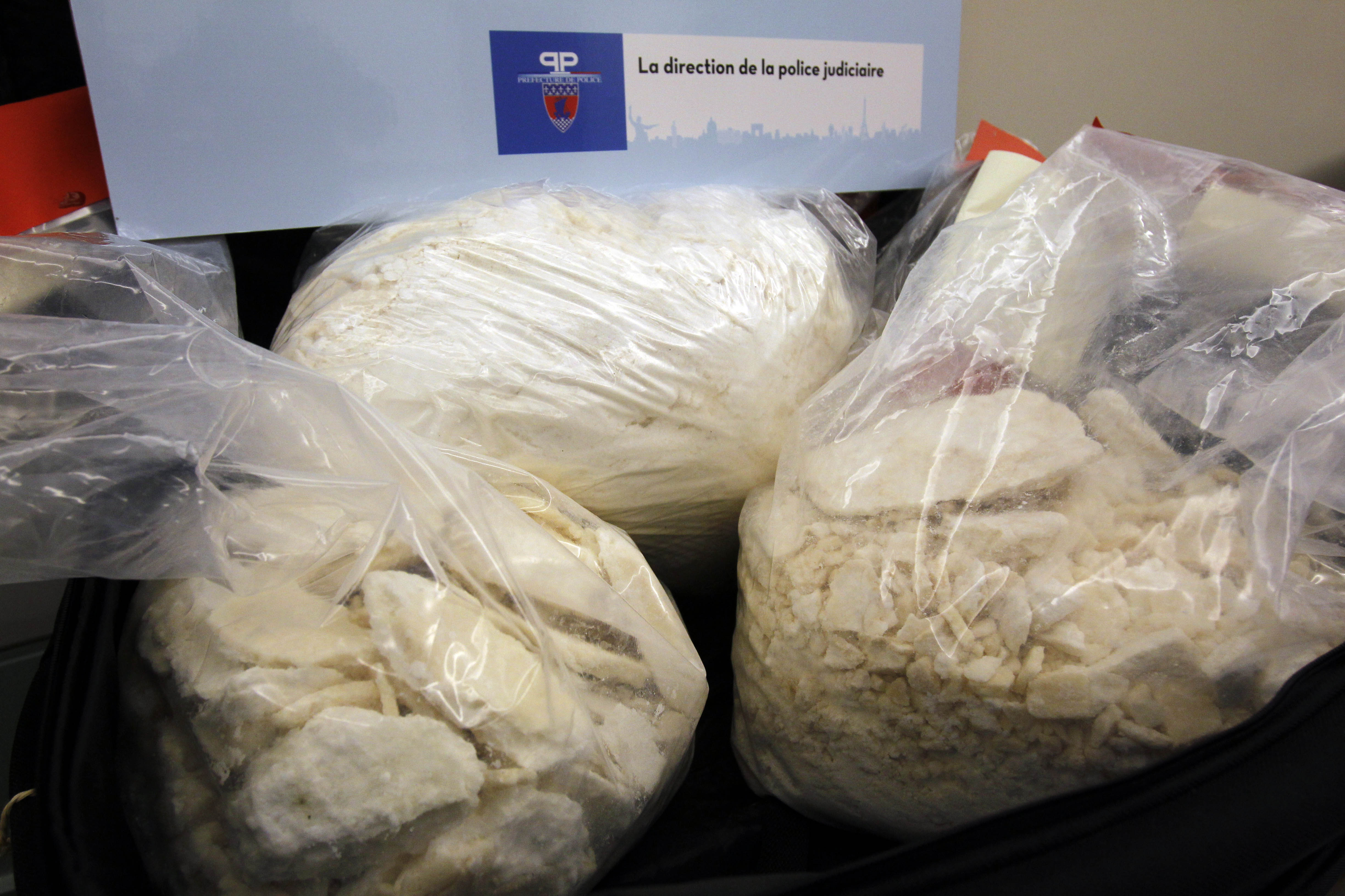 Männen smugglade 17 kilo kokain tillsammans med fiskarna.