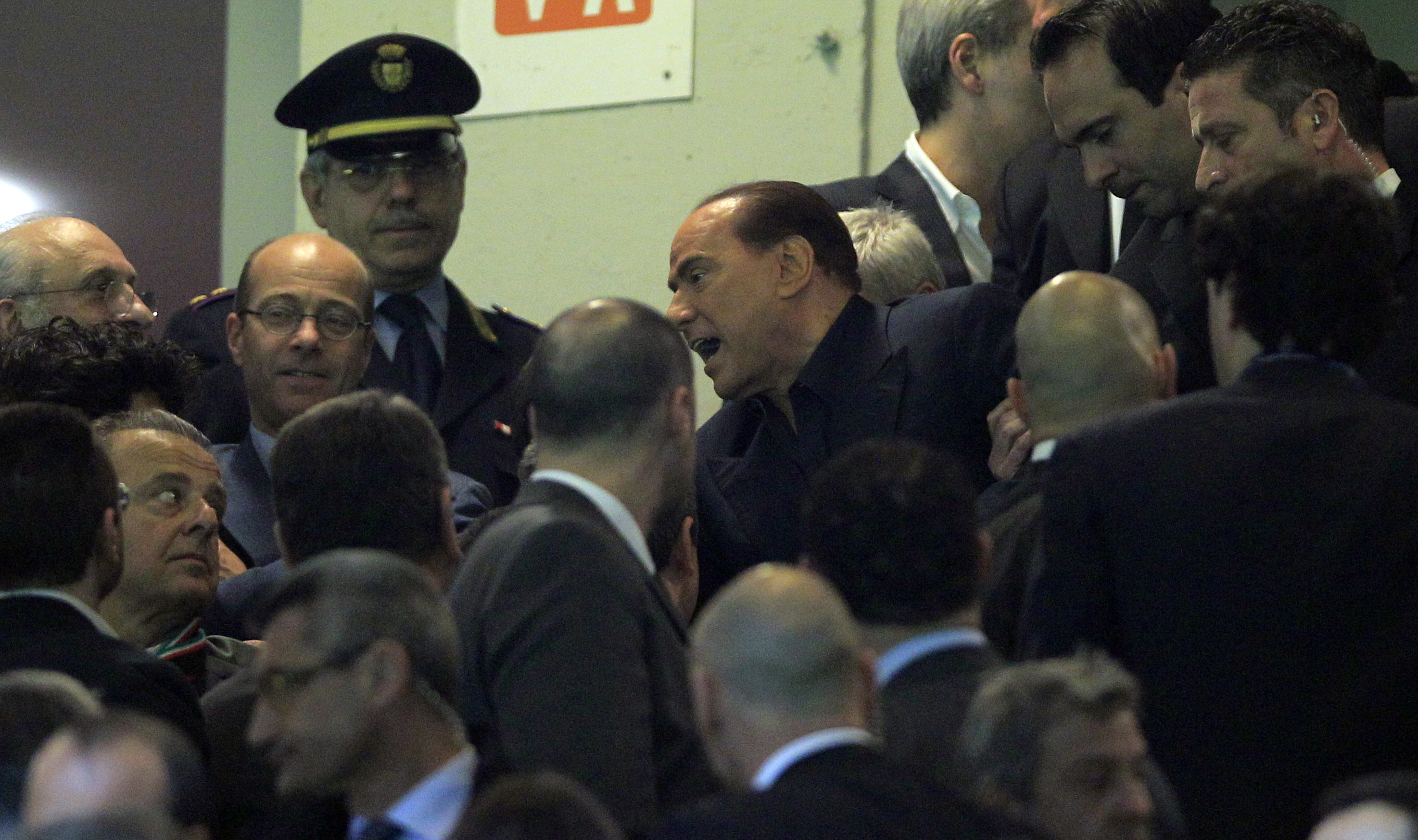 Berlusconi njöt på läktaren.