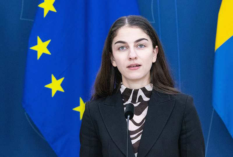 Romina Pourmokhtari 