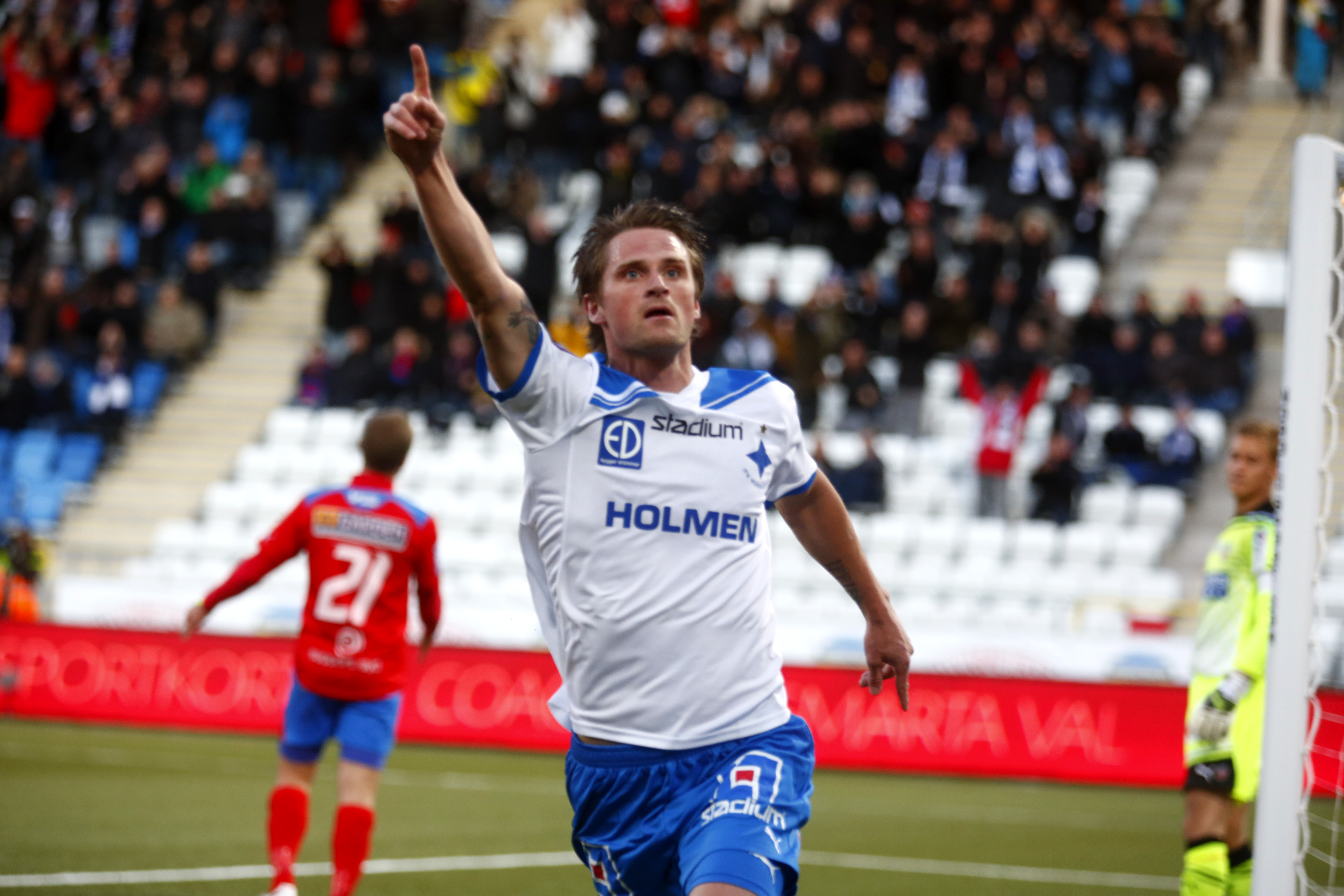 Norrköpings Gunnar Heidar Thorvaldsson jublar efter sitt 1-0-mål.
