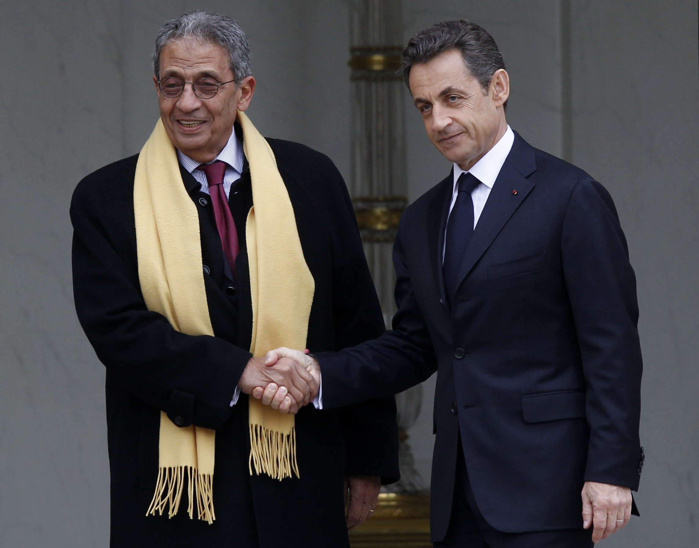 Arabförbundets Amr Moussa tycker som Sarkozy. 