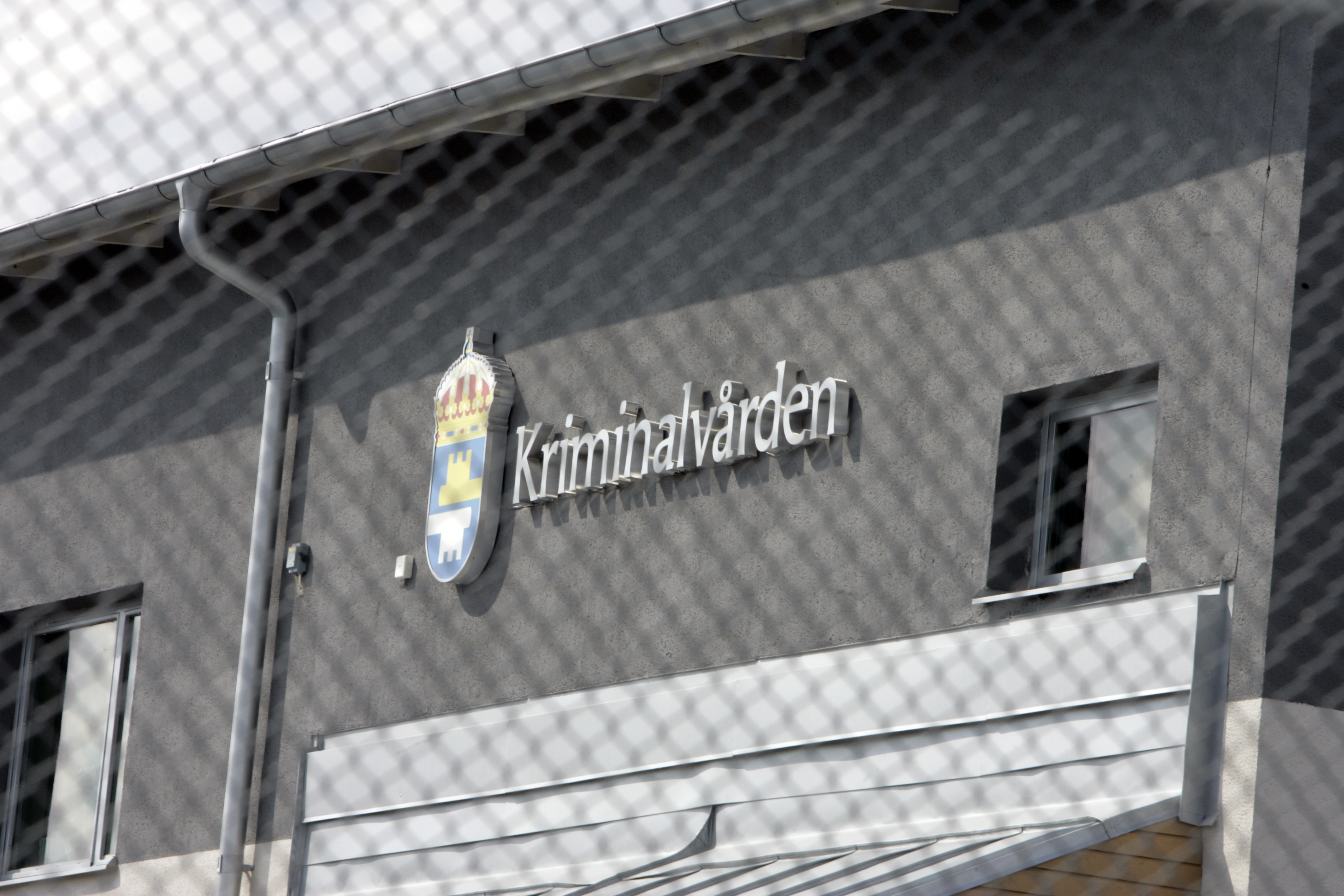 Flera svenska anstalter kritiseras nu av JO av olika anledningar.