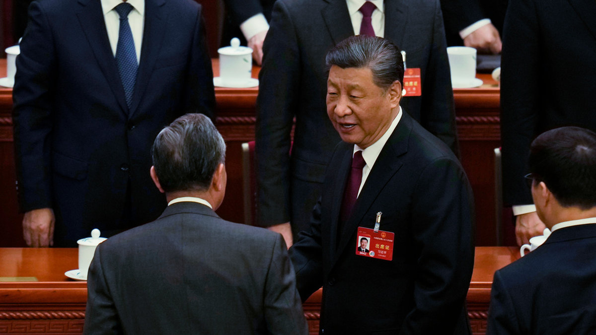 Politiskt toppmöte i Kina i veckan. Landets president Xi Jinping står inför flera utmaningar.