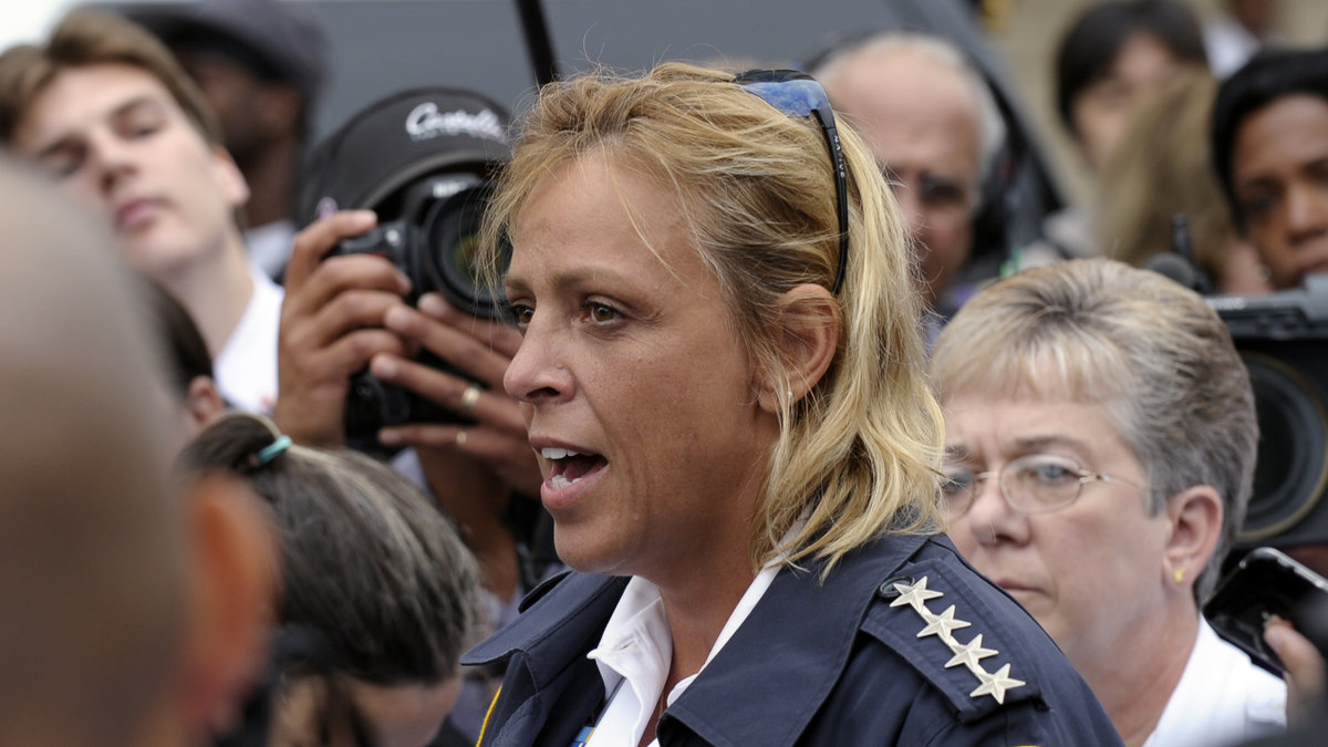 Polischefen Cathy Lainer är chockad. 