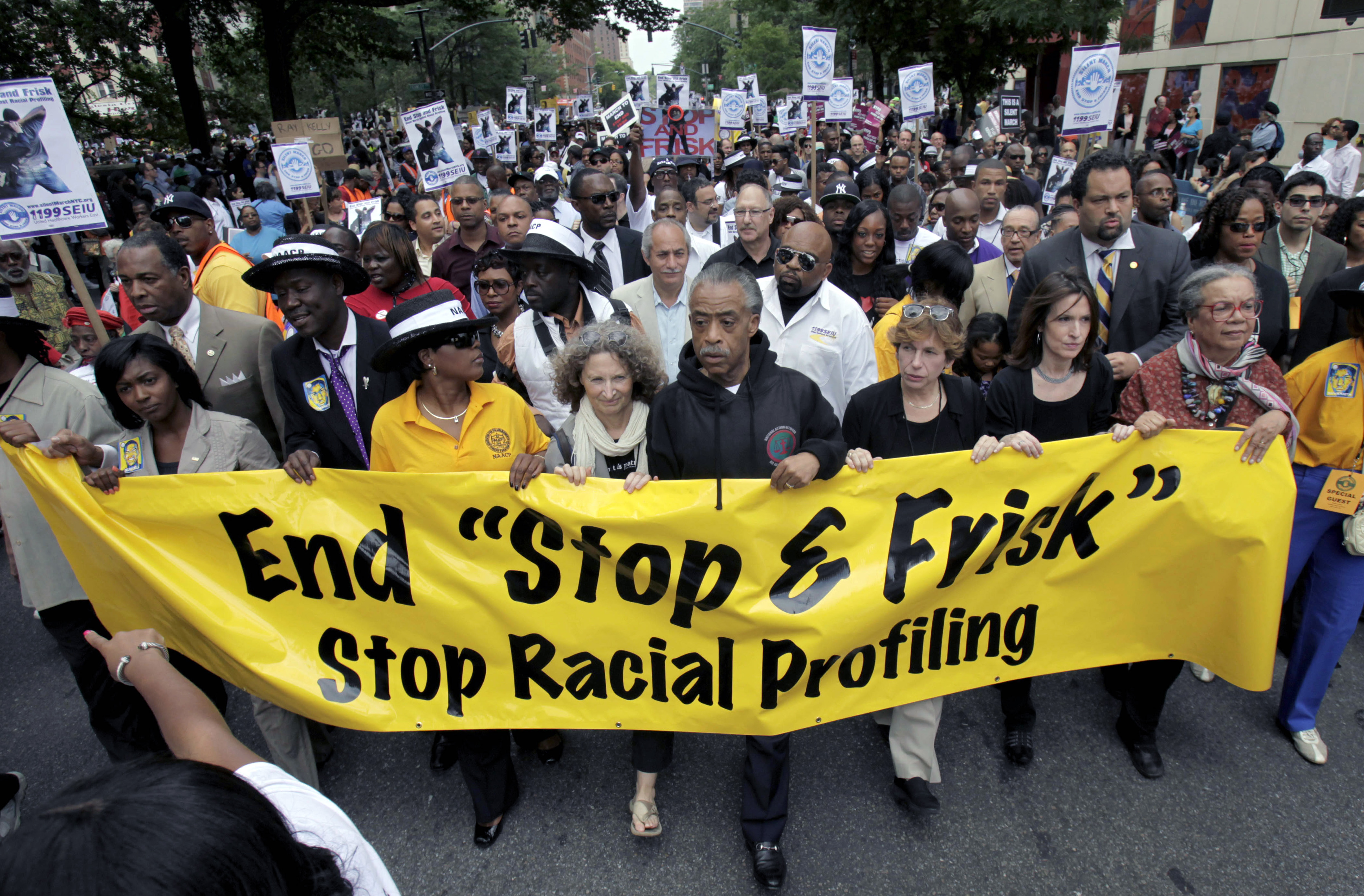 "Stop and frisk" har fått kritik för att vara rasistiskt.