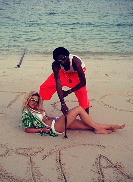 Rita Ora och Snoop Lion i Thailand. Rita Ora och Snoop Lion i Thailand.