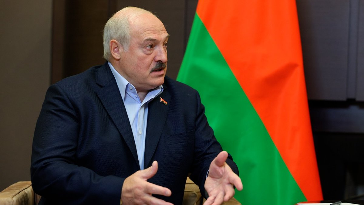 Belarus president Aleksandr Lukasjenko under ett möte med Vladimir Putin i Sotji i september.