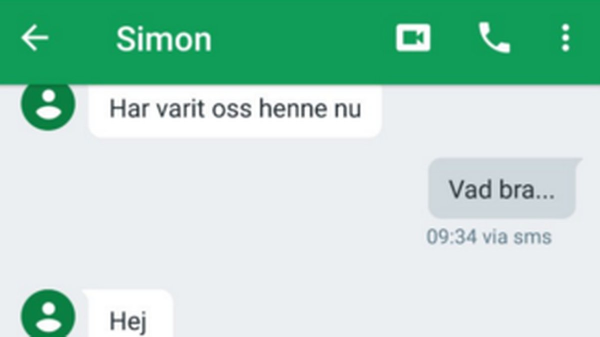 En konversation mellan Simon och hans mamma. 