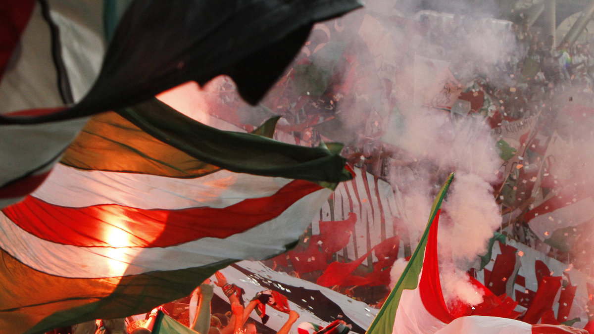 Polska fans eldade på sitt Legia Warszawa mot Rosenborg.