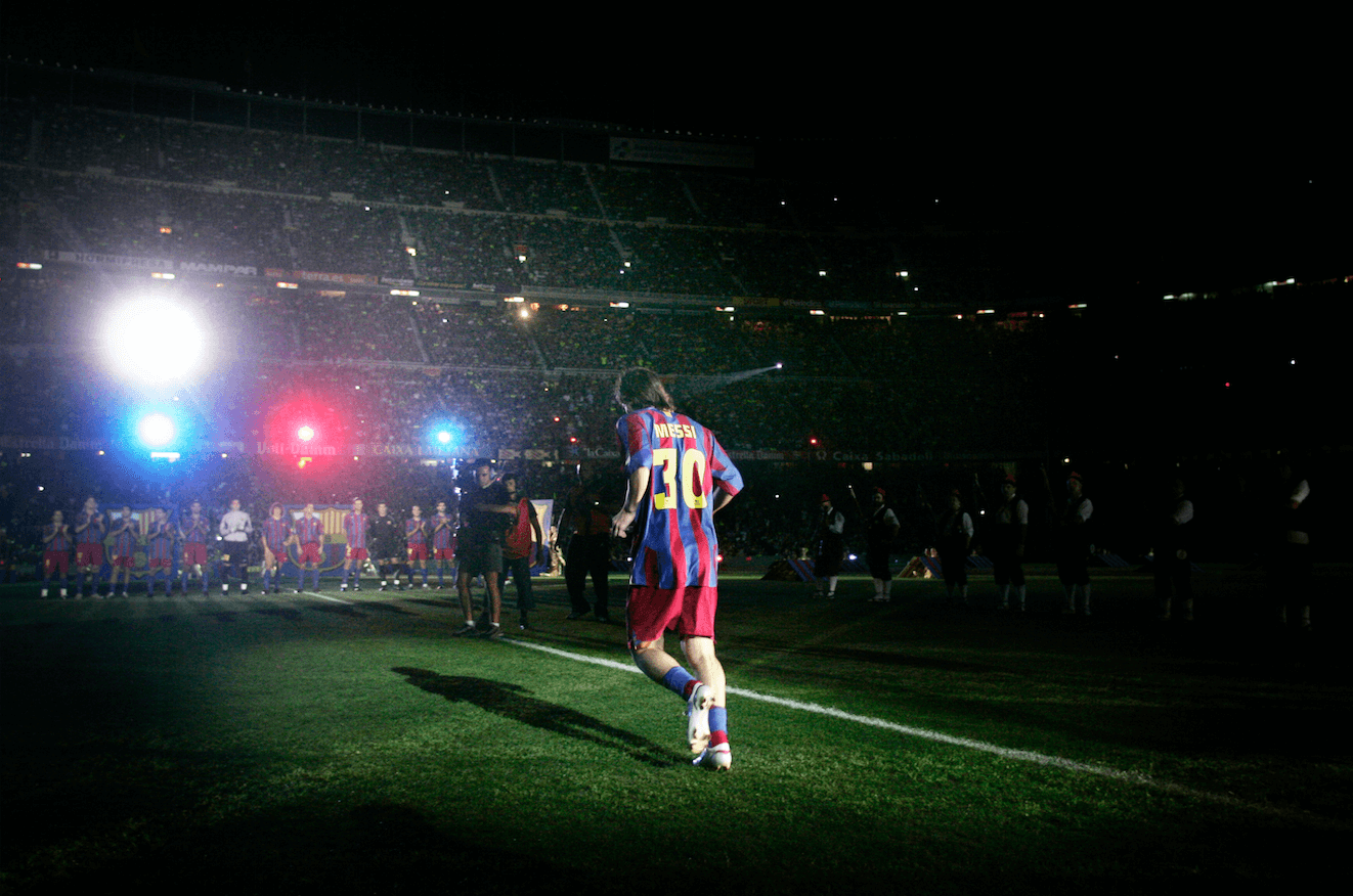 Här presenteras Messi för Camp Nou. Då med nummer 30. Här presenteras Messi för Camp Nou. Då med nummer 30.
