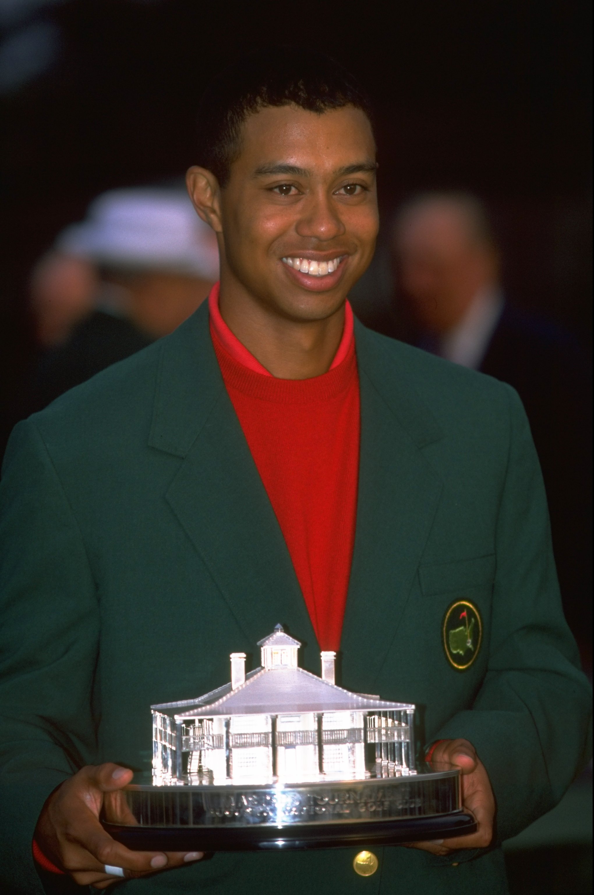 En lycklig och lättad Woods efter att ha vunnit den prestigefyllda titeln. En lycklig och lättad Woods efter att ha vunnit den prestigefyllda titeln.
