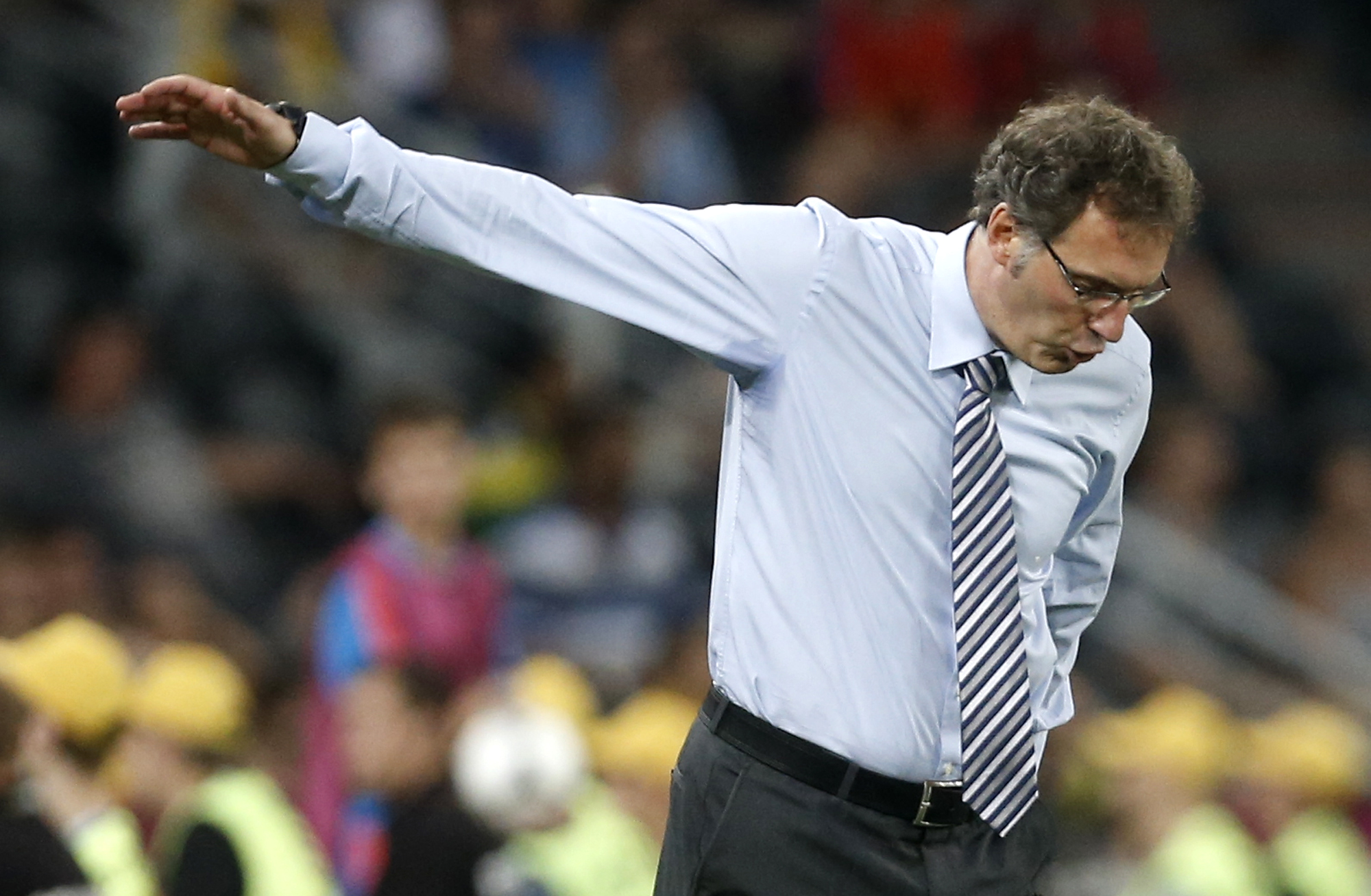 Laurent Blanc var frustrerad på sitt lags uppträdande. Frankrike hade förtvivlat svårt att skapa heta målchanser. Laurent Blanc var frustrerad på sitt lags uppträdande. Frankrike hade förtvivlat svårt att skapa heta målchanser.