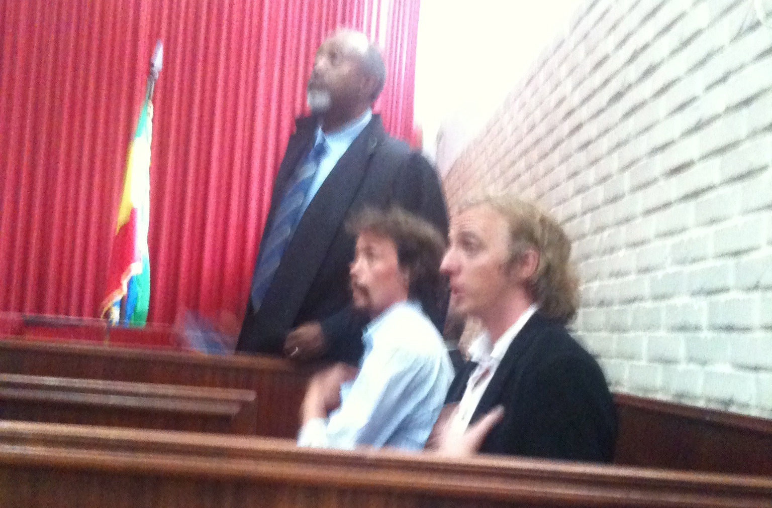 Martin Schibbye och Johan Persson i rättssalen i Addis Abbeba.