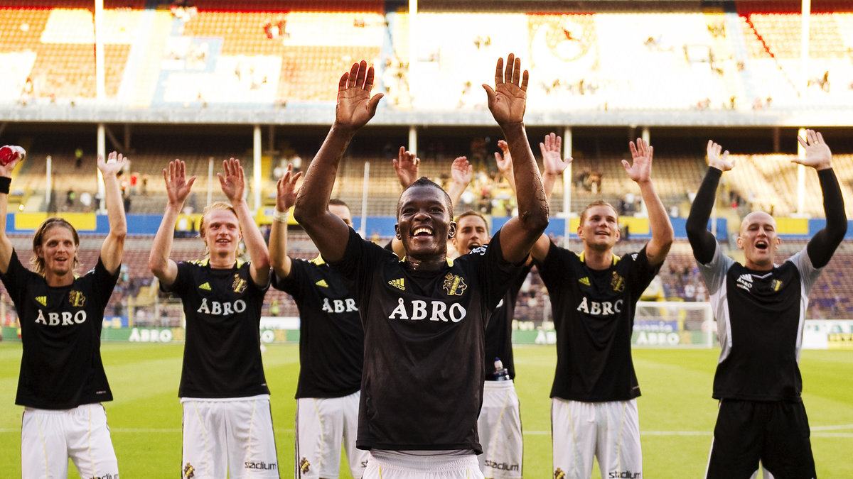 Teteh Bangura blev en stor publikfavorit hos AIK-supportrarna under sin senaste sejour.