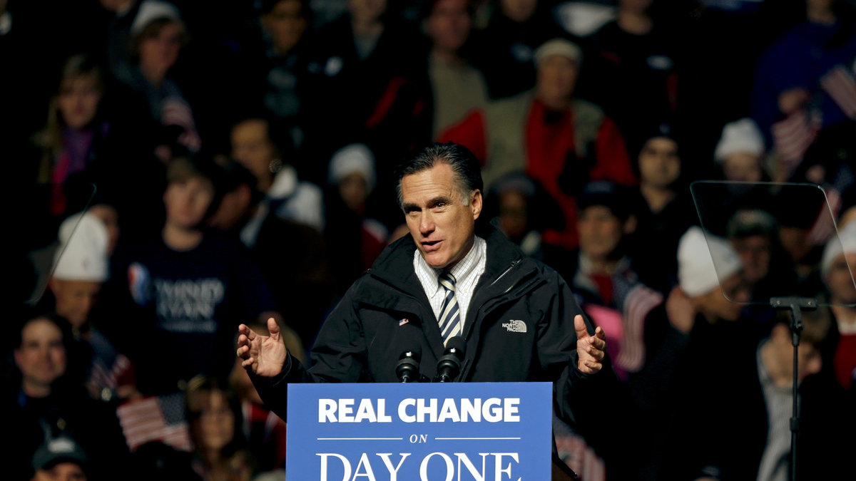 Mitt Romney kampanjar även han i 