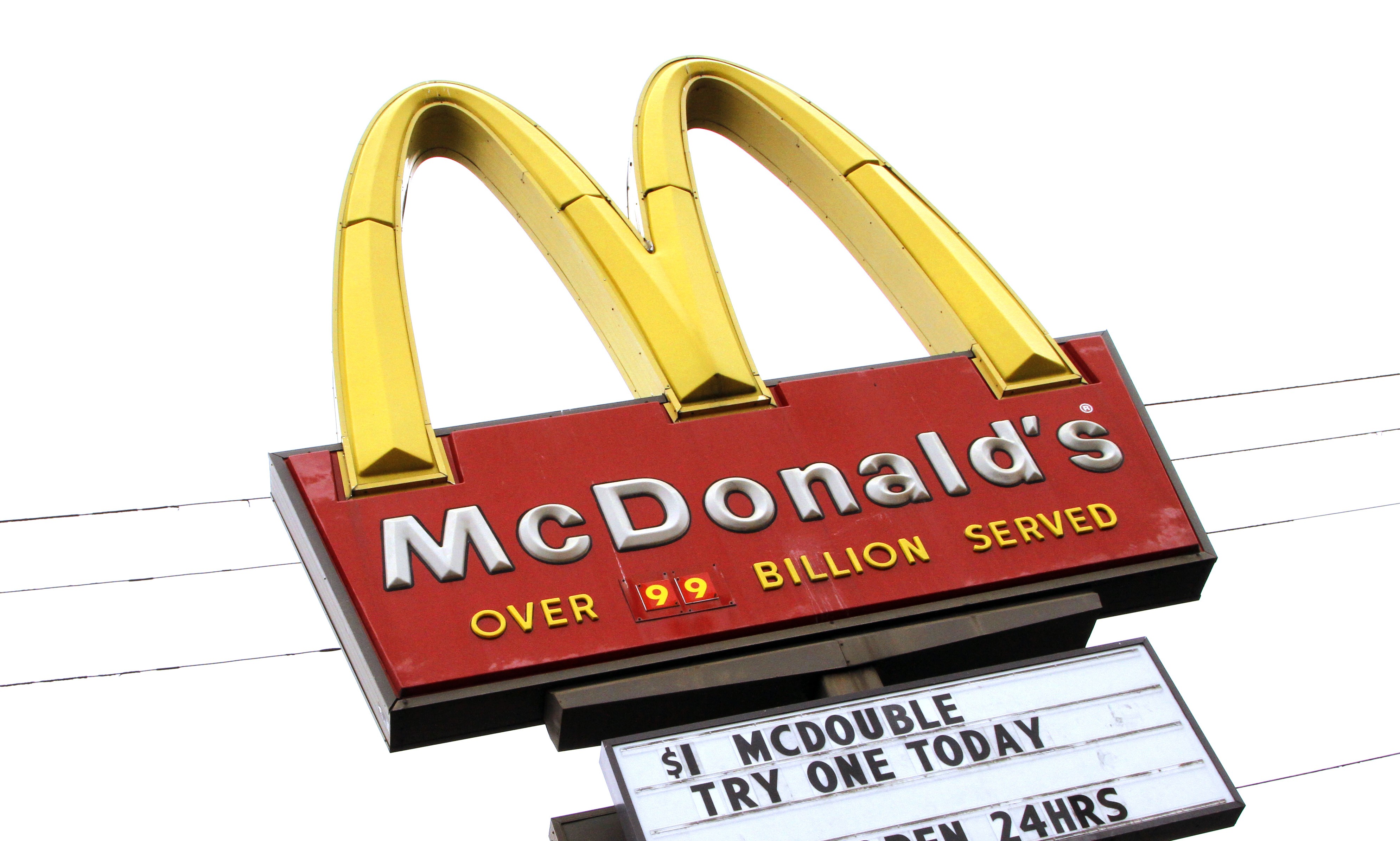McDonalds ser till så att sportälskarna ska slippa gå hungriga under...