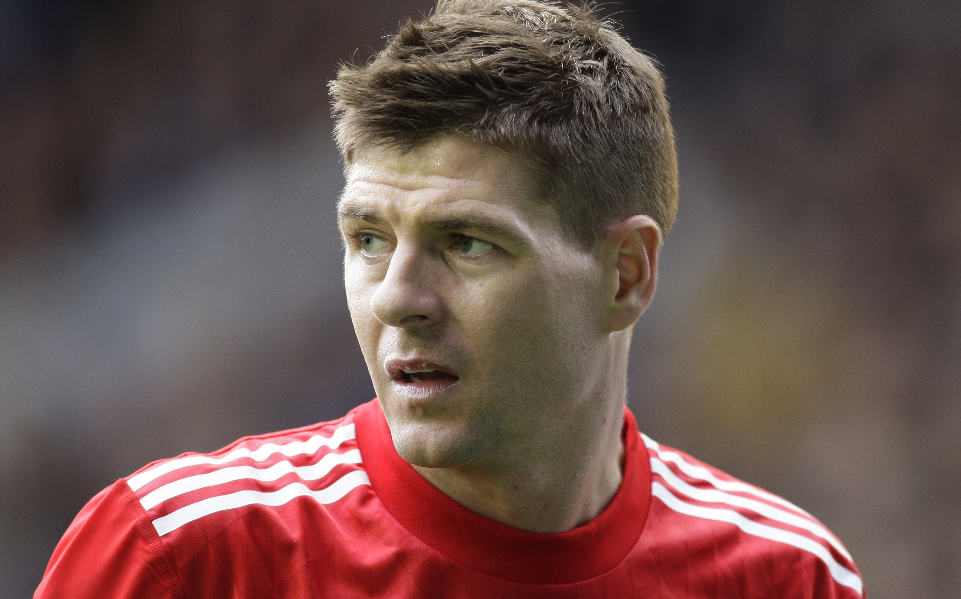 Davies knep en plats före bland andra Liverpool-stjärnan Steven Gerrard.