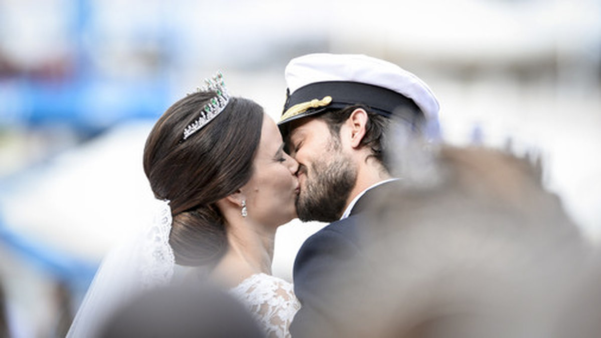 Den 13 juni gifte sig Prinsen med sin Prinsessa. 