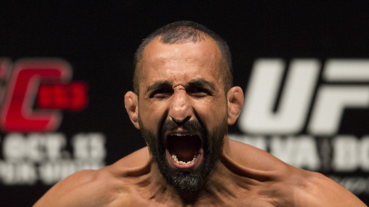 Reza Madadi blir utslängd av UFC. 