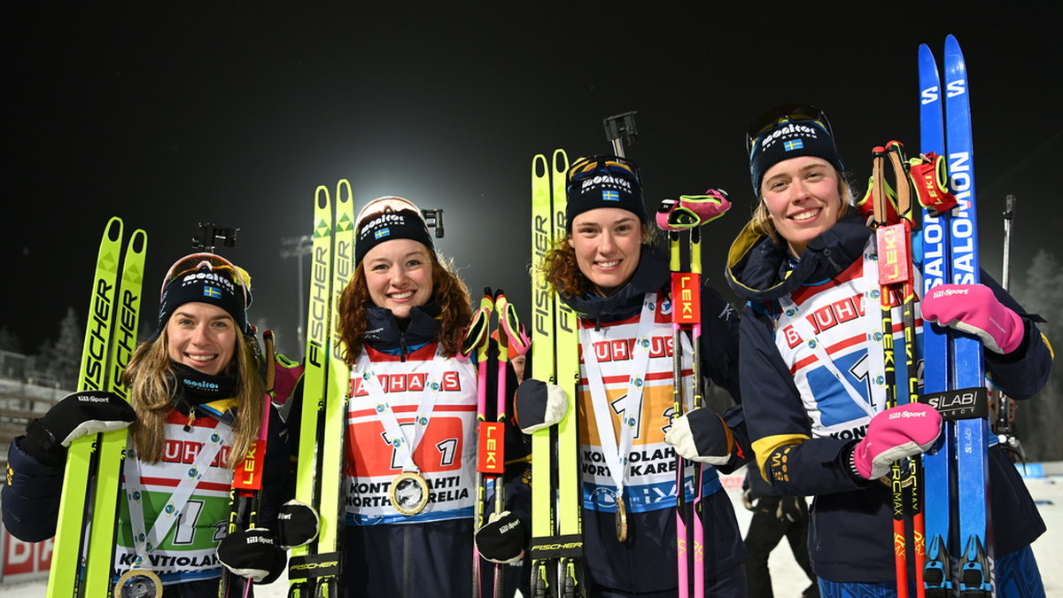 Sveriges vinnande stafettlag, Anna Magnusson, Linn Persson, Hanna Öberg och Elvira Öberg.