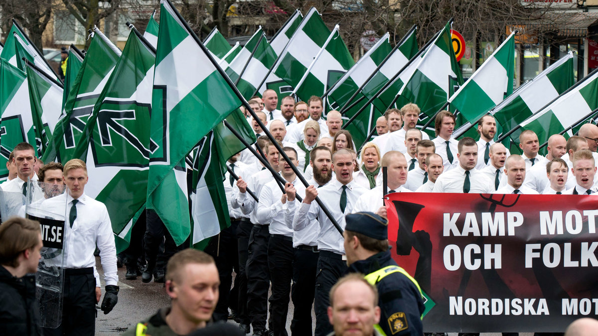 Nordiska Motståndsrörelsen ska marschera genom Stockholm på lördag.