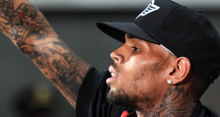Före- och efterbild, Chris Brown, Skonhet, Näsoperation