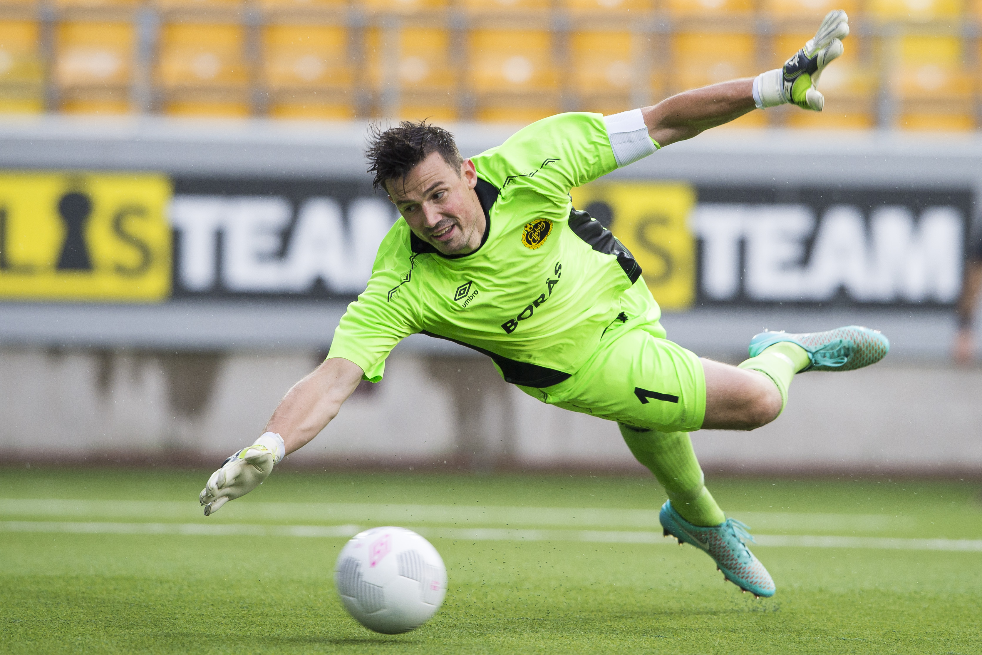 5. Kevin Stuhr Ellegaard, målvakt i Elfsborg, tjänade 1 693 234 kronor förra året. 5. Kevin Stuhr Ellegaard, målvakt i Elfsborg, tjänade 1 693 234 kronor förra året.