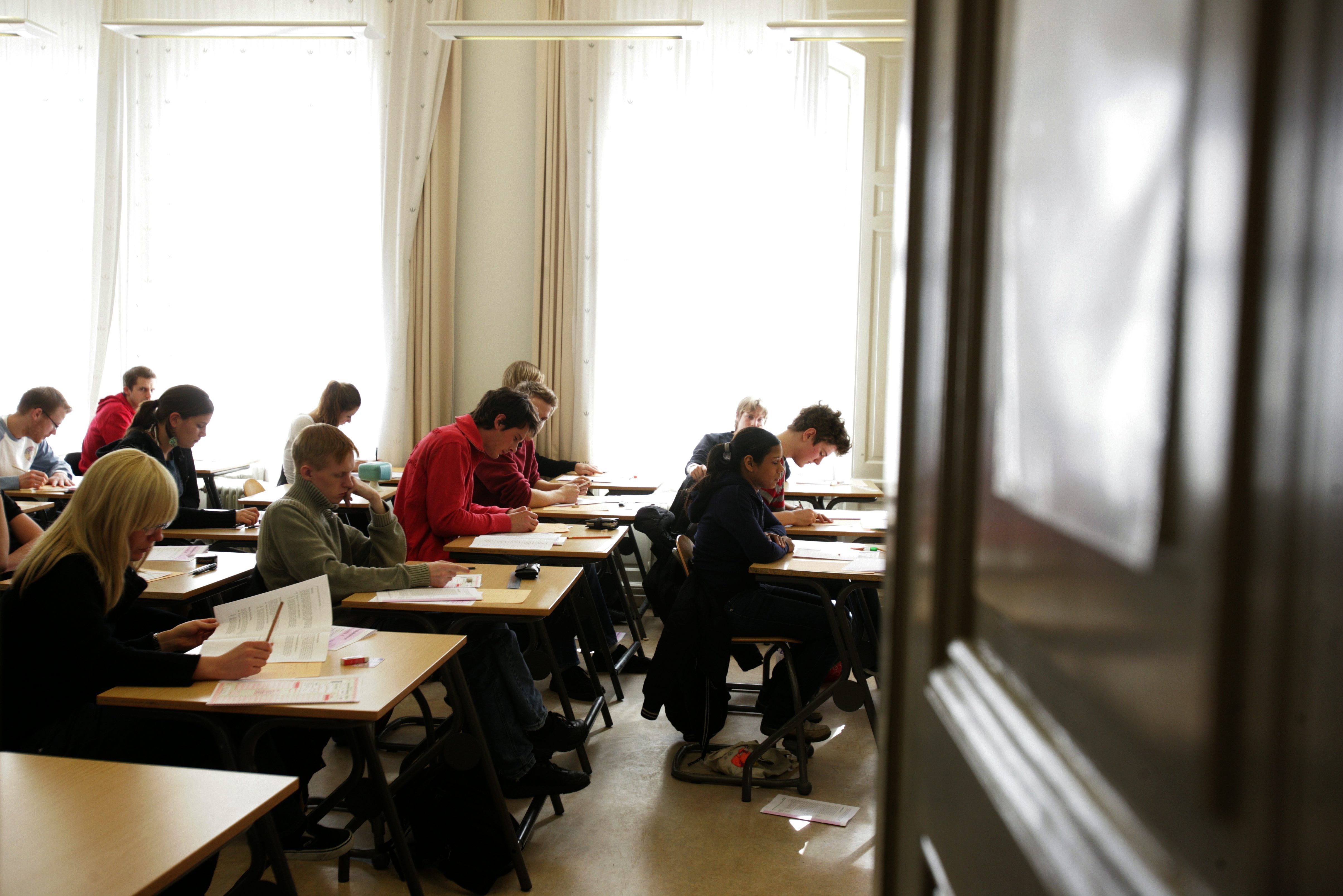 Svenska studenter är borta en femtedel av lektionerna.