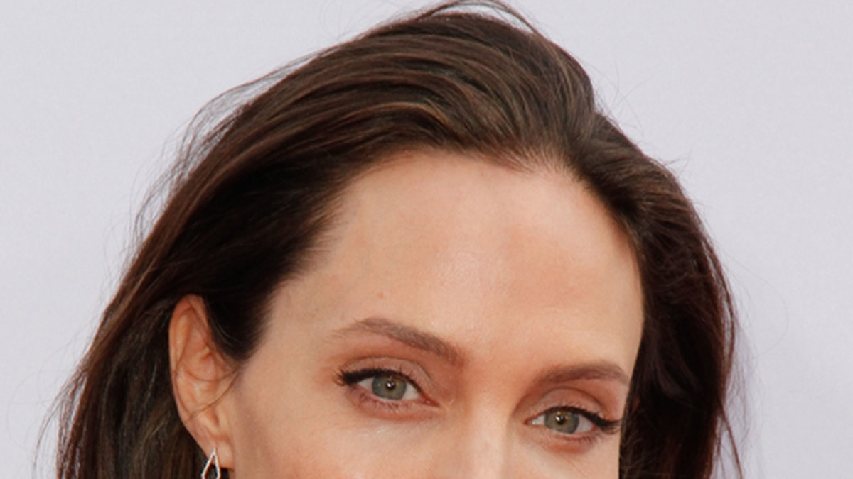 Angelina Jolie är känd för sina vackra läppar. 