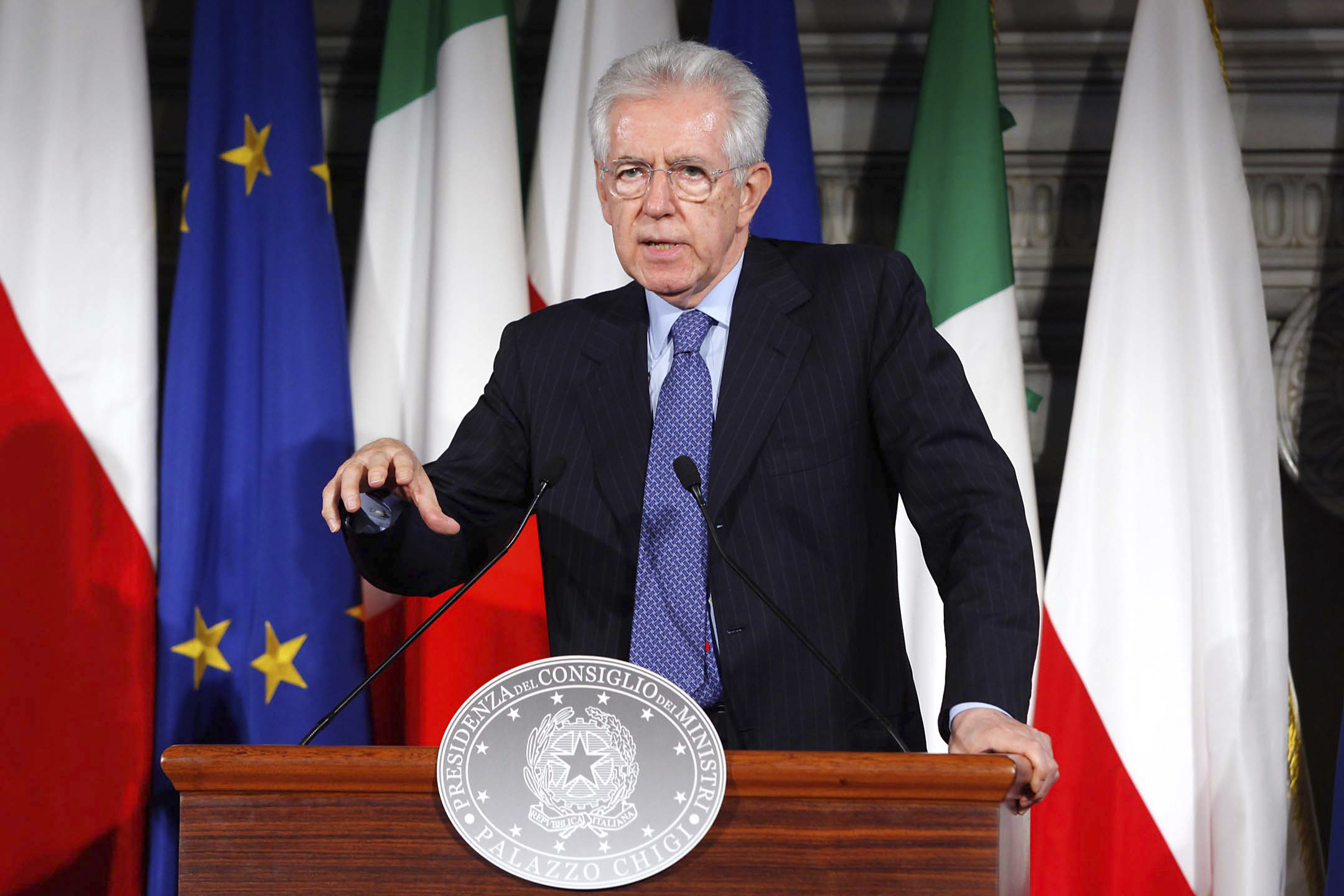 Mario Monti öppnade för att man kanske ska stänga av all fotboll i landet.