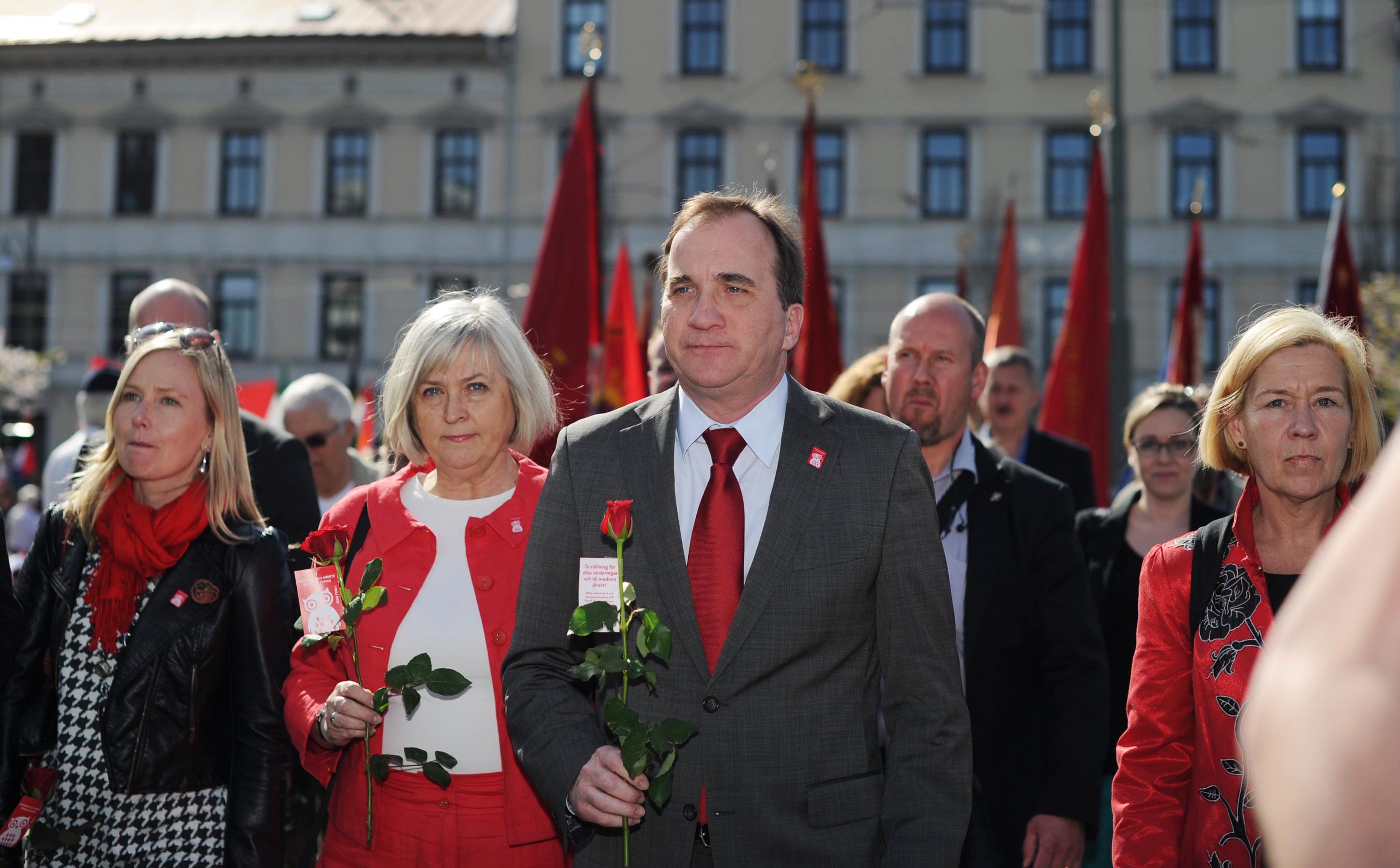 Stödet för Stefan Löfven och Socialdemokraterna har stannat av.