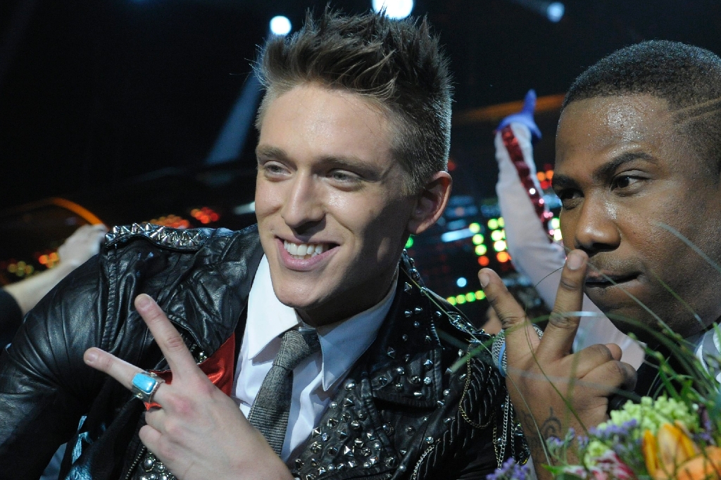 2011. Danny gick vidare till final i "Melodifestivalen" med sin låt In the club.