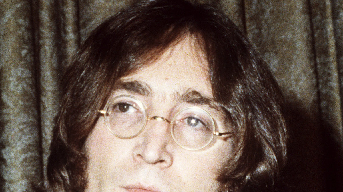 John Lennon sköts till döds utanför sitt hem i december 1980, 40 år gammal. Arkivbild.