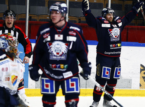 Det var nära att Djurgården fick med sig alla tre poäng - men LHC lyckades till slut vinna. Det var nära att Djurgården fick med sig alla tre poäng - men LHC lyckades till slut vinna.