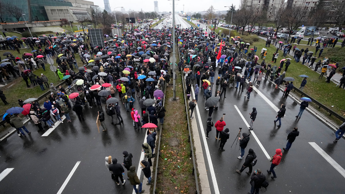 Demonstration mot planerna att utvinna litium i Serbien. Bild fån december i fjol.