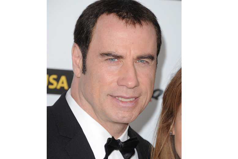 John Travolta anklagas för att ha sextrakasserat flera massörer.