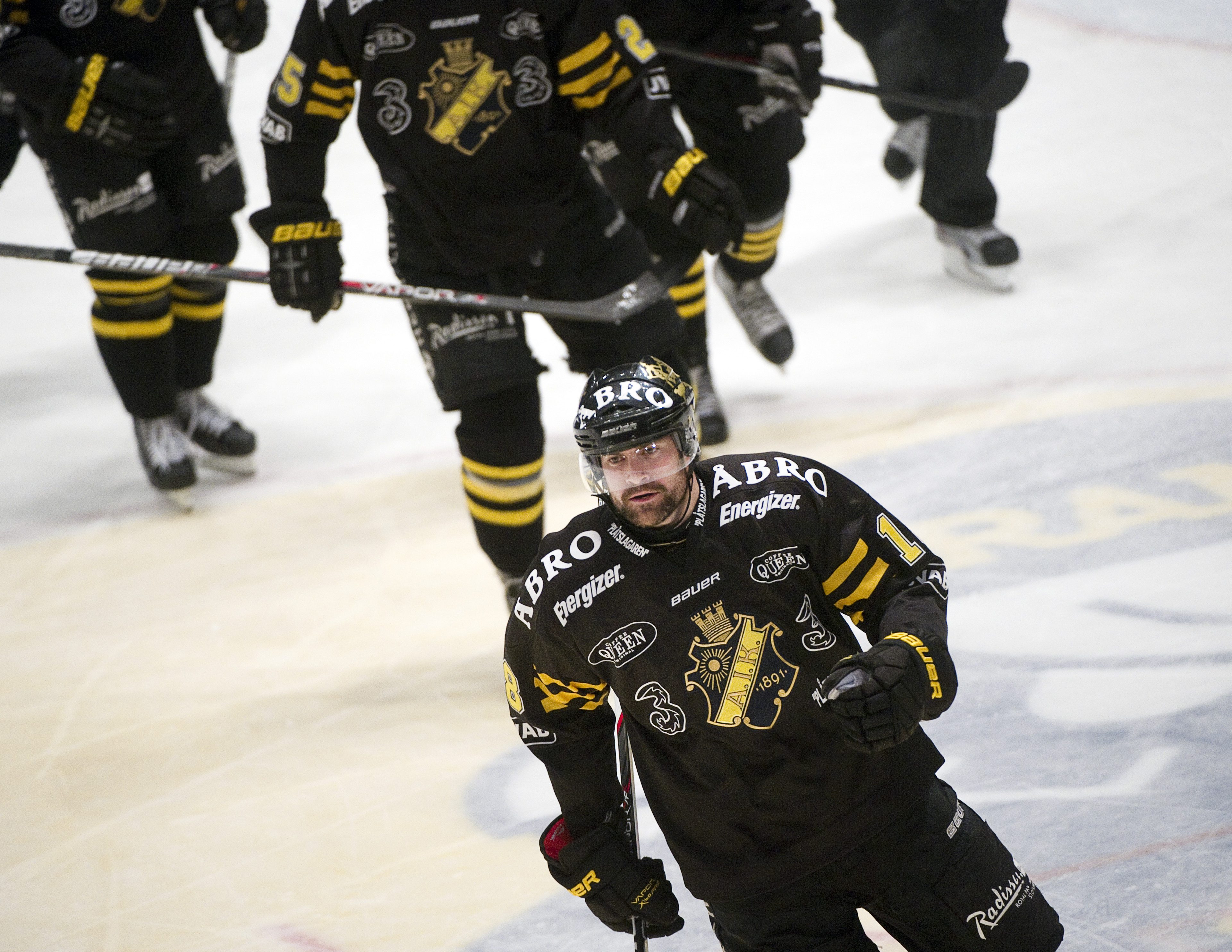 Kent McDonell är klar för spel i Hockeyallsvenskan och Karlskrona.