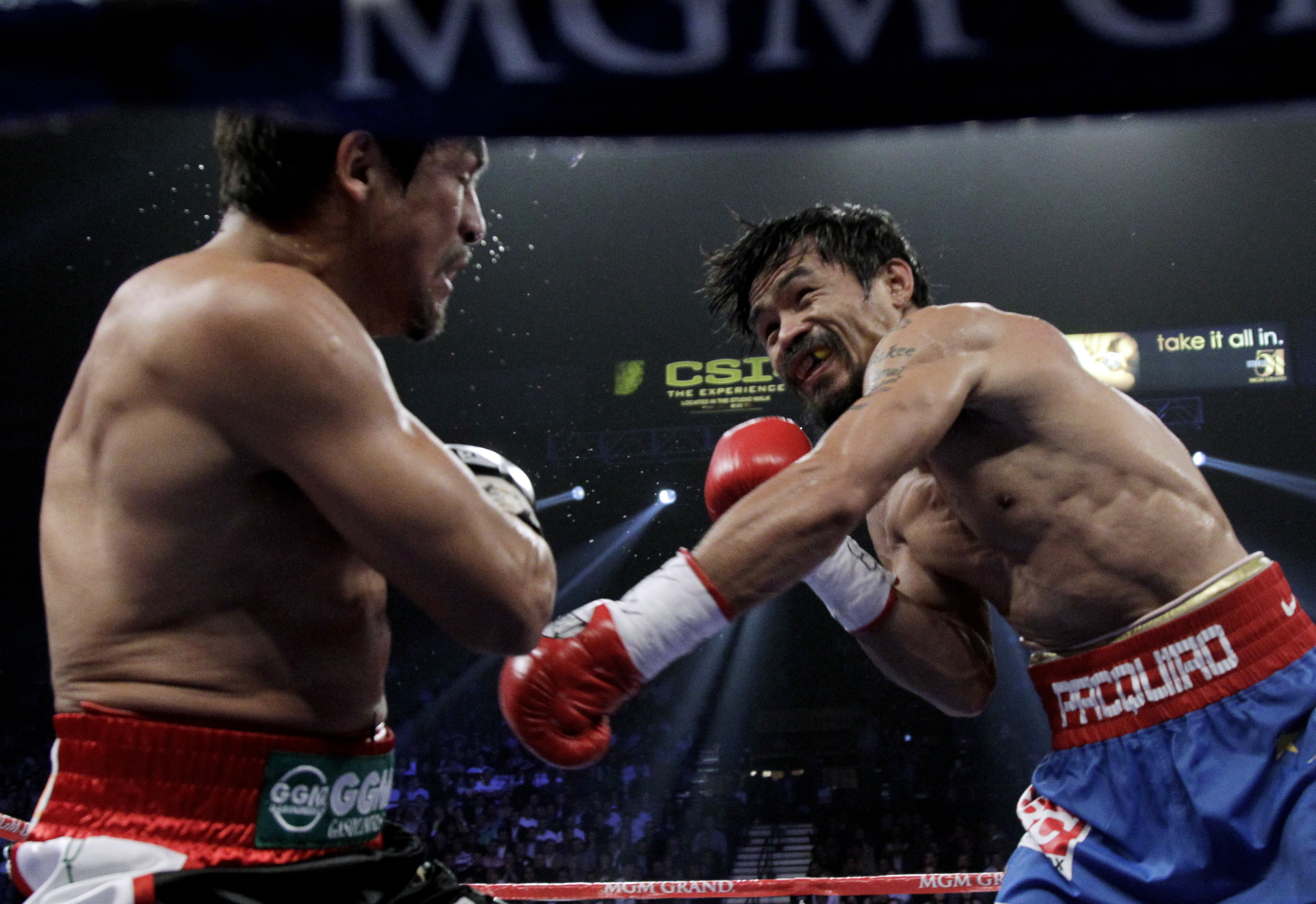 I natt var det dags för tredje mötet mellan Manny Pacquiao (till höger) och Juan Manuel Marquez.