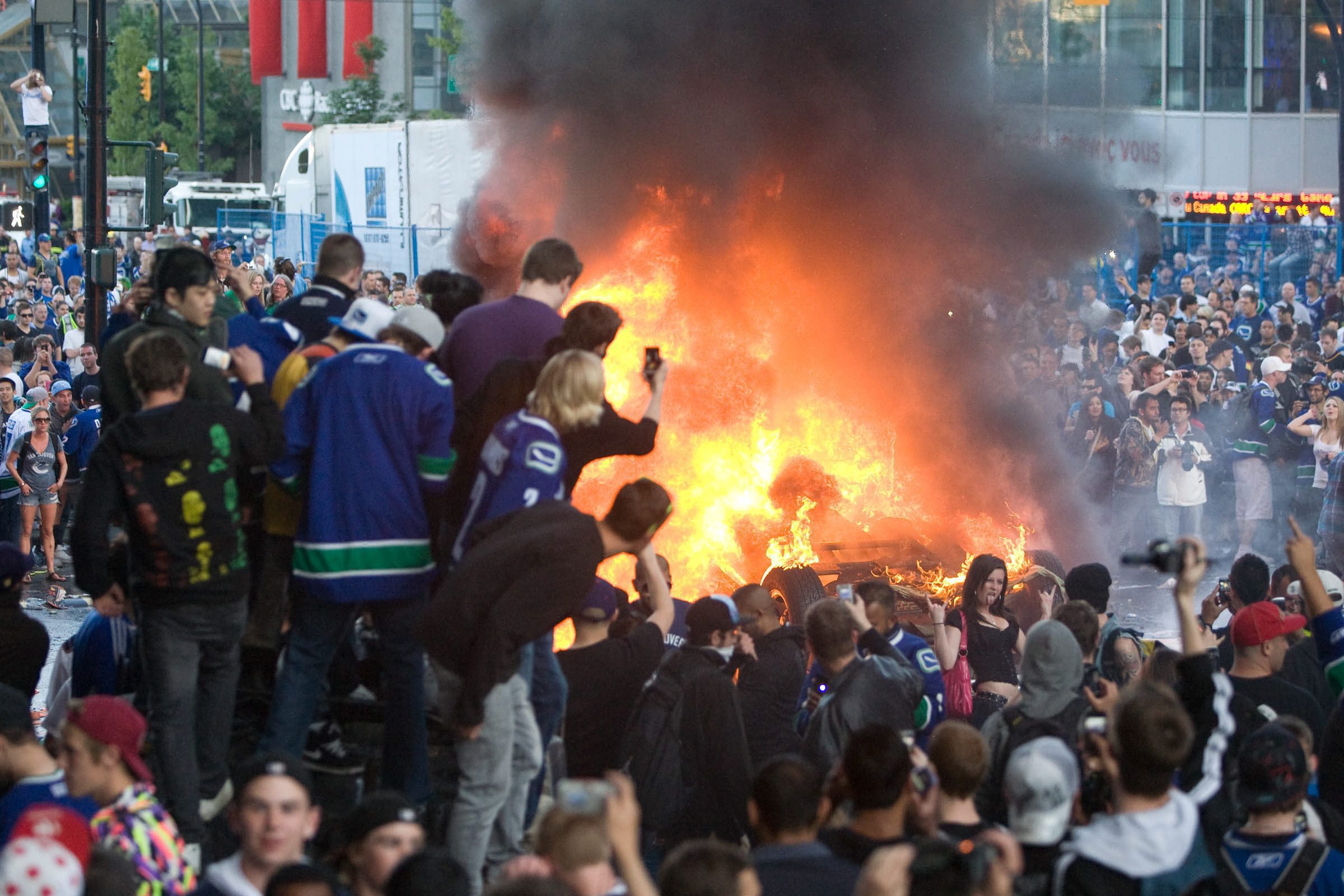 Henrik Sedin efter matchen: "Vi vet att vi kommer att få mycket skit". Henrik Sedin efter matchen: "Vi vet att vi kommer att få mycket skit".