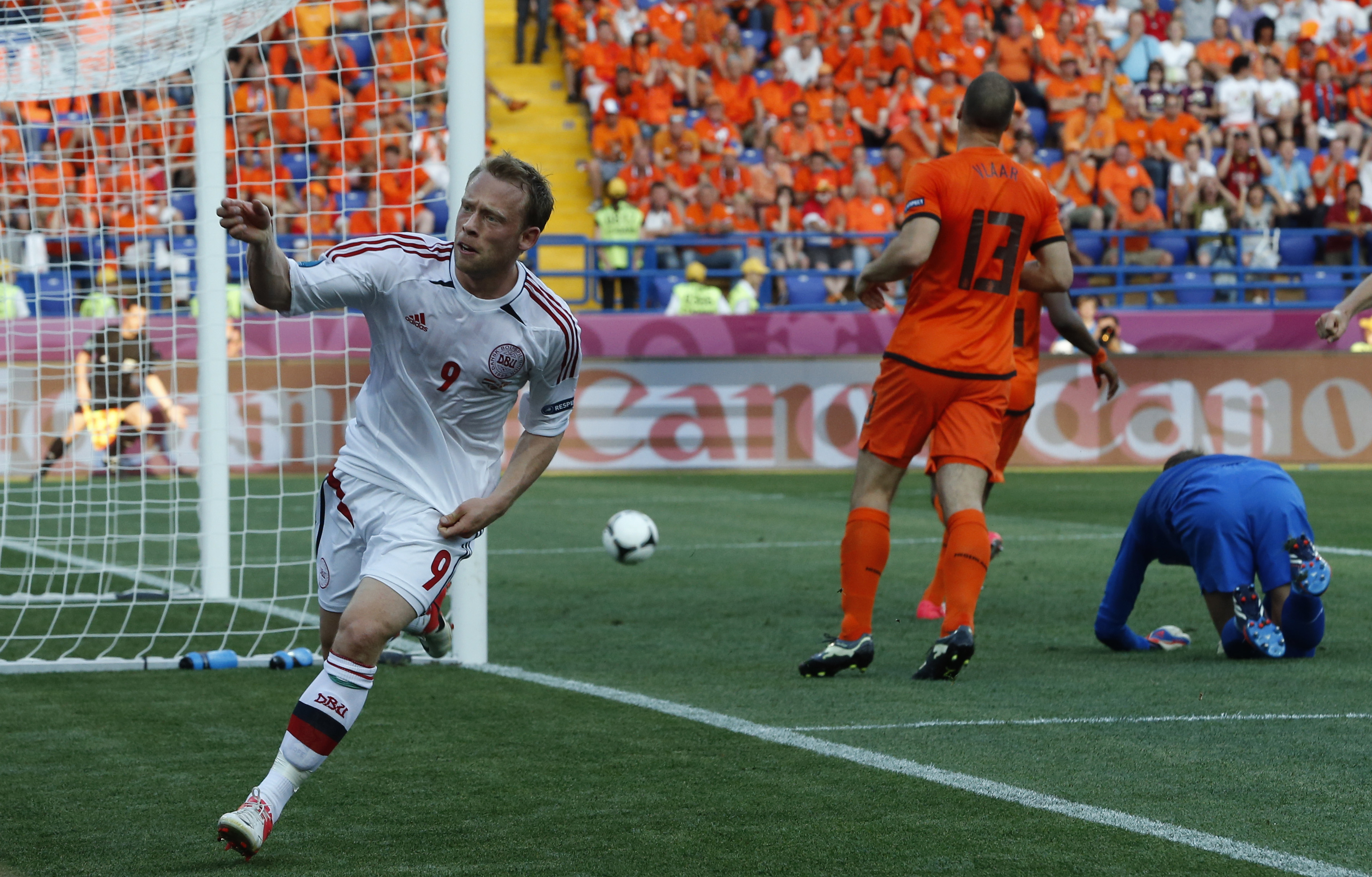 Michael Krohn-Dehli blev dansk hjälte med sitt 1-0-mål, som blev matchens enda.