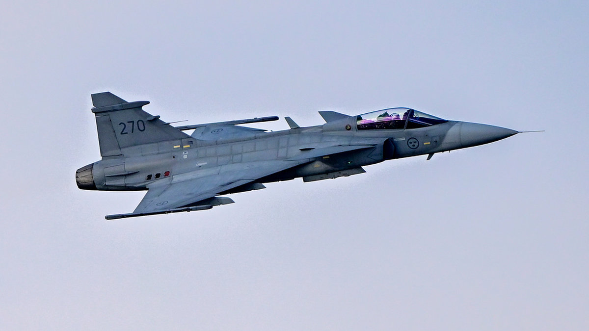 Två Jas 39 Gripen från Skaraborgs flygflottilj F7 var nära att krocka i luften vid en övning tillsammans med ett tredje plan i mars förra året. Arkivbild.