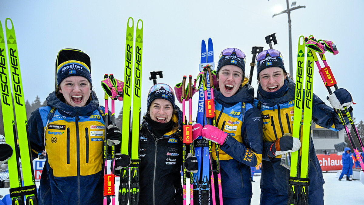 Sveriges bronslag i VM-stafetten tog åttonde medaljen för Sverige i VM i Oberhof: Linn Persson, Anna Magnusson, Elvira Öberg och Hanna Öberg.