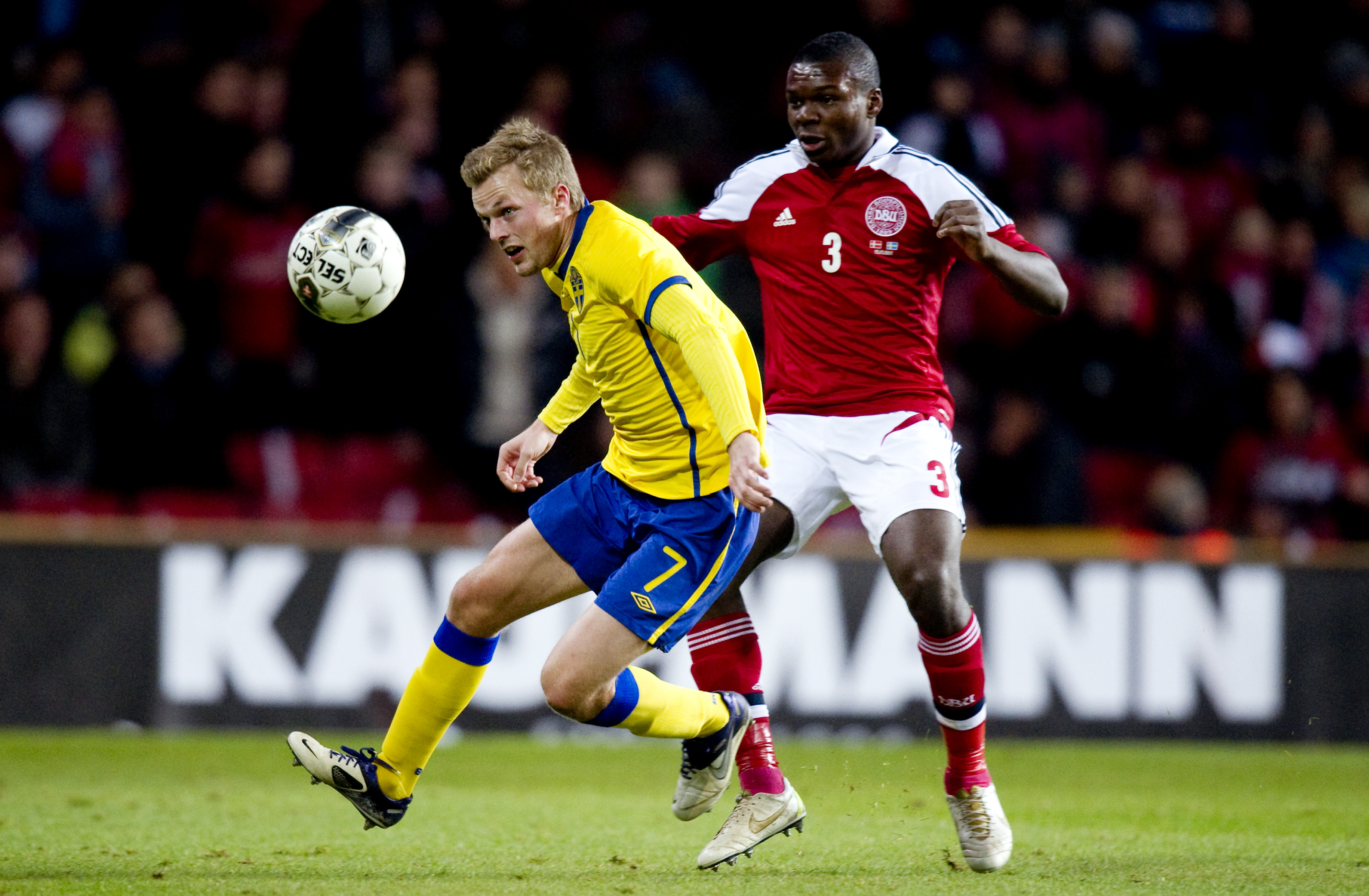 10. Jores Okore, Danmark och FC Nordsjälland. 19-årig försvarstalang i det danska succélaget.