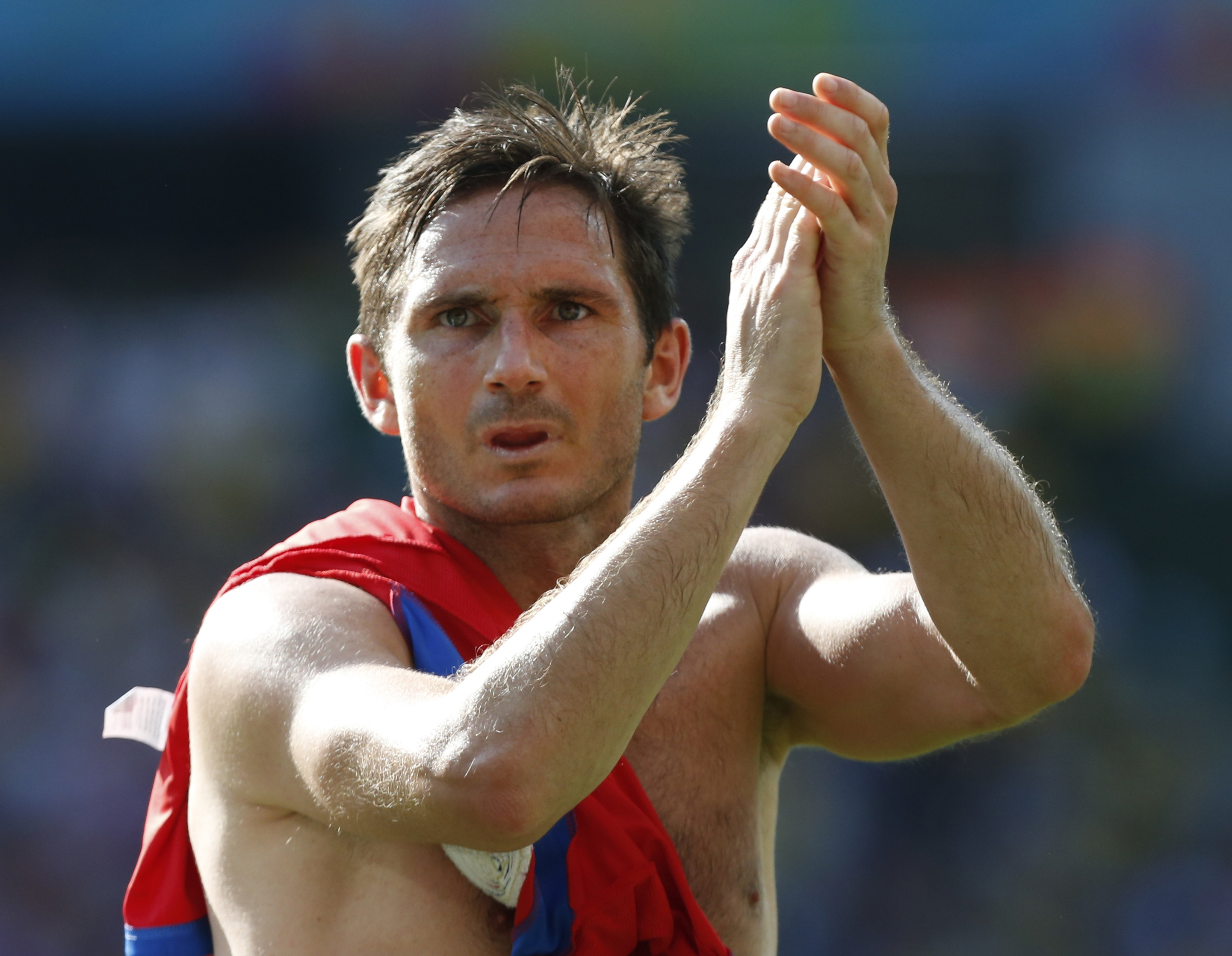 Frank Lampard, 36. Likt Gerrard har han inte fått ut det han har velat i landslaget. Kommer att minnas för sitt skott mot Tyskland i VM 2010 – som dömdes bort trots att bollen var innanför linjen. Frank Lampard, 36. Likt Gerrard har han inte fått ut det han har velat i landslaget. Kommer att minnas för sitt skott mot Tyskland i VM 2010 – som dömdes bort trots att bollen var innanför linjen.