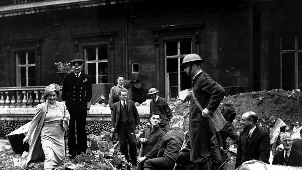 Ödeläggelse i London, Buckingham Palace, 1940.