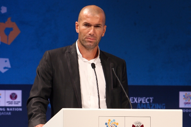 Zinedine Zidane samarbetar med Qatars bud.