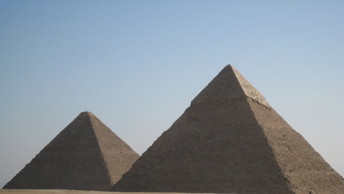 Bland annat pyramiderna i Egypten. 