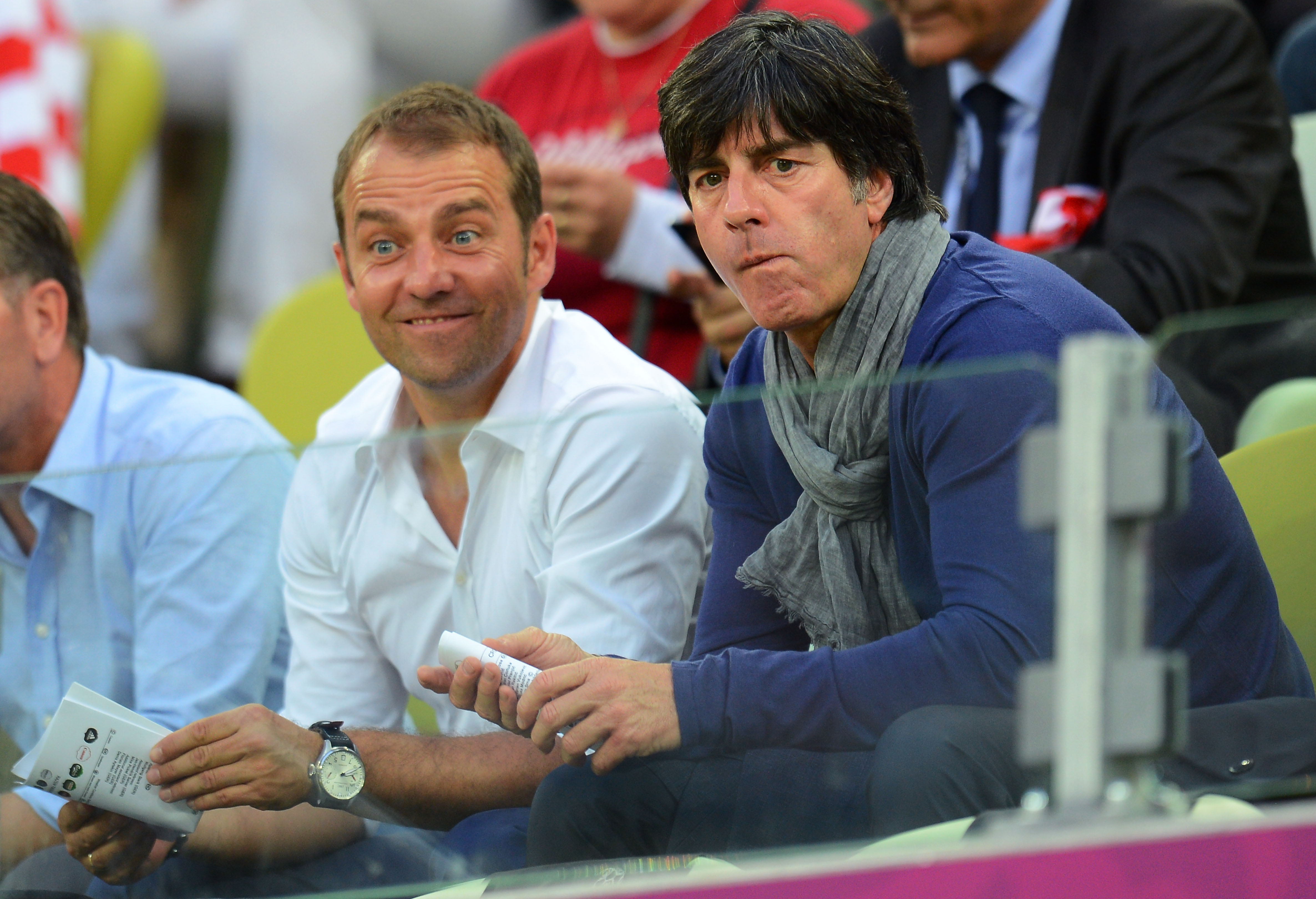 Tysklands förbundskapten Joachim Löw var på plats och såg Kroatien-Spanien med assisterande tränaren Hansi Flick.