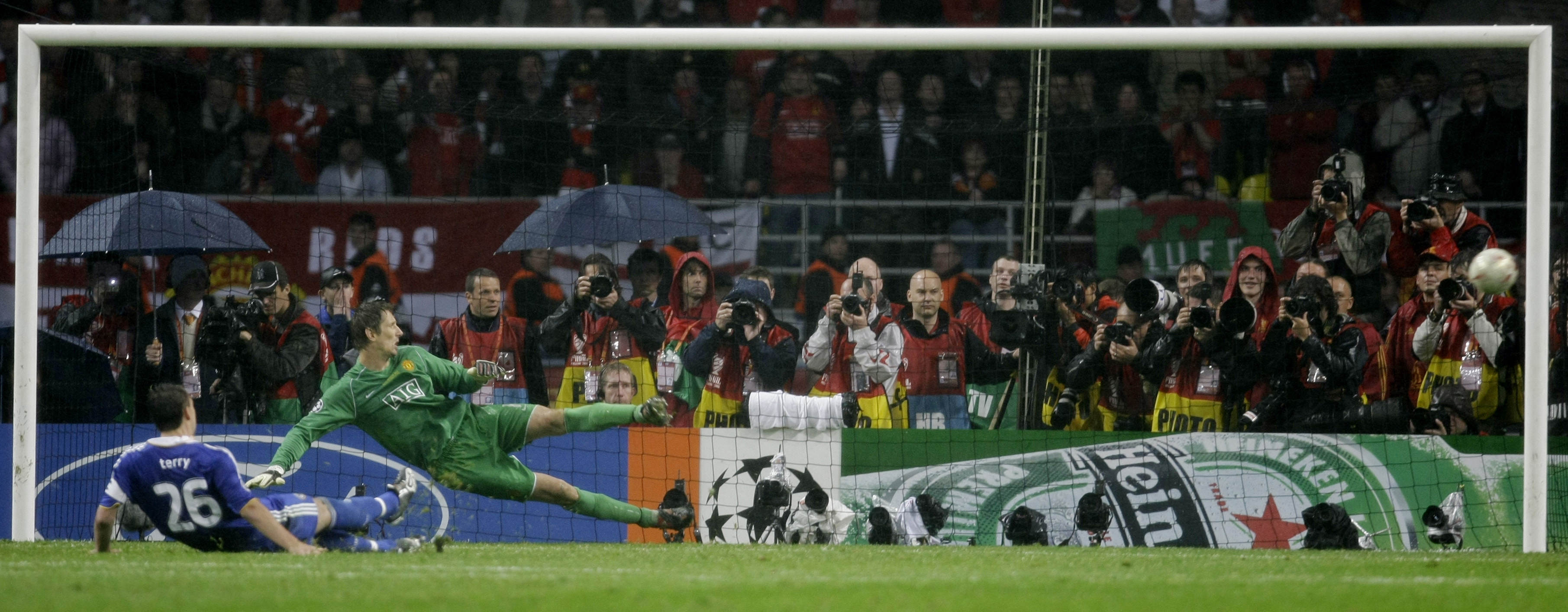 John Terry missade den avgörande straffen i Champions League-finalen mellan Chelsea och Manchester United 2008.
