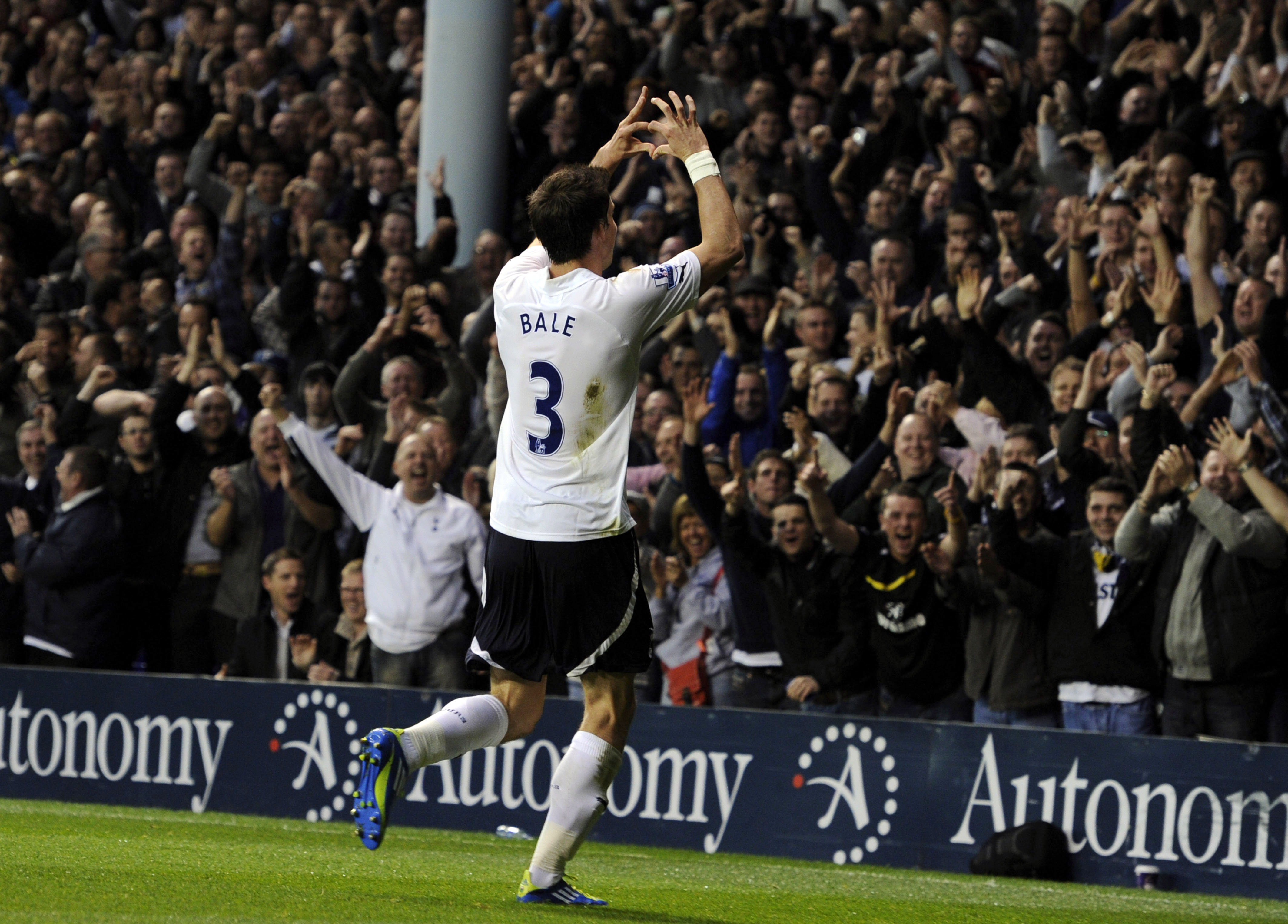 Gareth Bale såg till att Tottenhams fins form håller i sig.